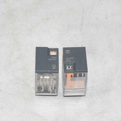 Relè miniaturizzato RXM4LB2P7 3A 230VAC