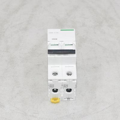 Interruttore automatico a vuoto IC65N 2P C10A A9F18210